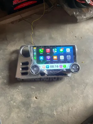 Toyota Matrix 2005 Two Nob Navigation Apple Carplay/Reverse Camera