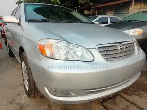 Toyota Corolla LE 2005 Silver