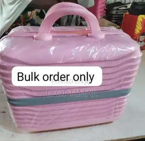 10 Piece of Kit Souvenir Hand Luggage.