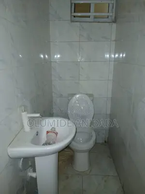 1bdrm Room & Parlour in Ado for rent