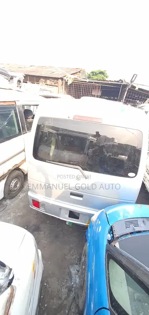 Suzuki APV Minibus 2012 Silver