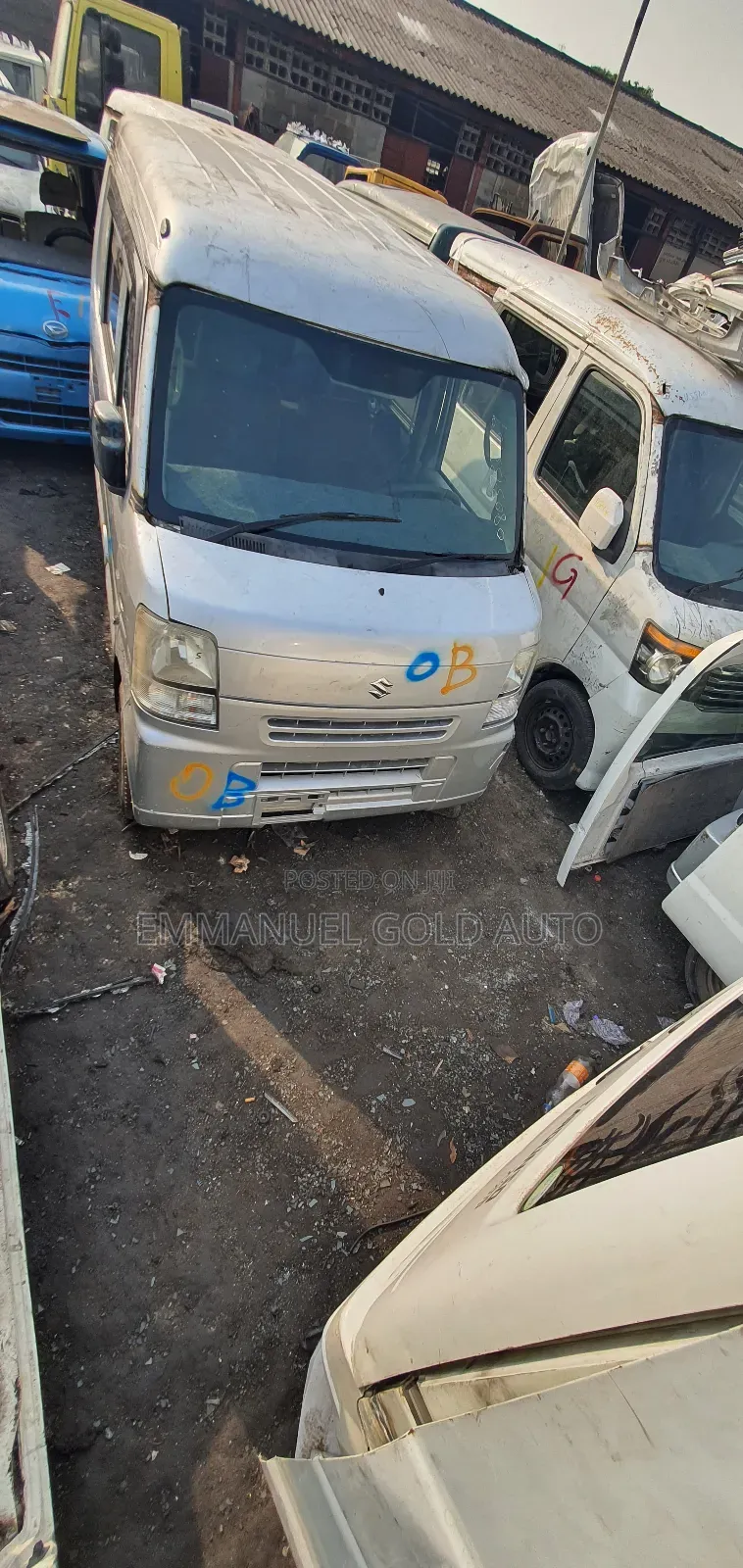 Suzuki APV Minibus 2012 Silver
