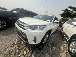 Toyota Highlander Limited V6 4x4 (3.5L 6cyl 6A) 2016 White