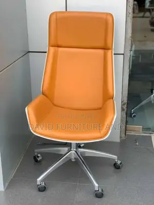 Elite Swivel Chair