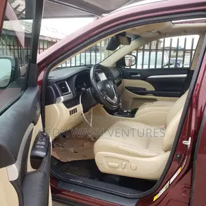 Toyota Highlander 2017 Red