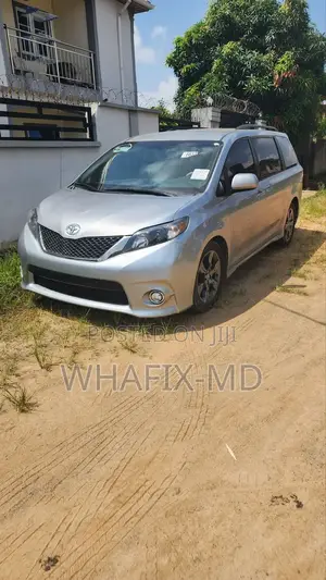 Sienna for Hire - Comfort