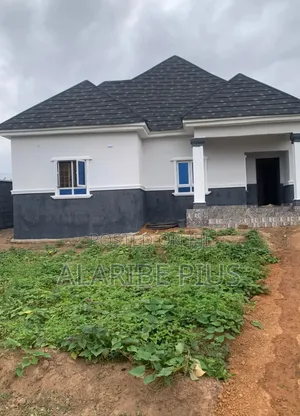 3bdrm Bungalow in Estate, Kurudu for sale