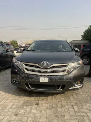 Toyota Venza XLE 4dr Wagon (3.5L 6cyl 6A) 2014 Gray