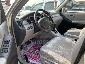 Toyota Highlander 2005 Silver