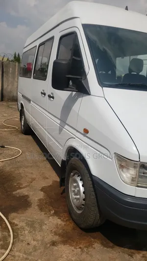 Mercedes-Benz Sprinter 2005 White