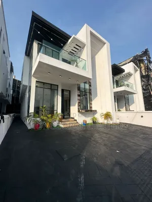 5bdrm Duplex in Chevron for sale