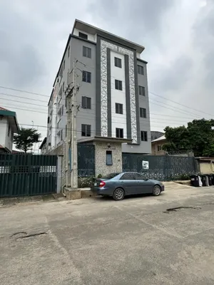 3bdrm Apartment in Yaba Lagod for sale