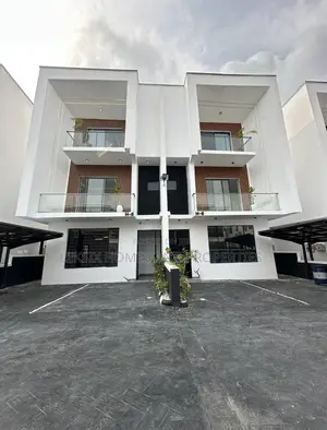 4bdrm Duplex in A Well Secured, Lekki Phase 2 for sale