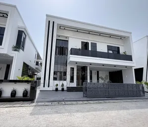 5bdrm Duplex in Chevron for sale
