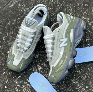 New Balance 1000 Sneakers