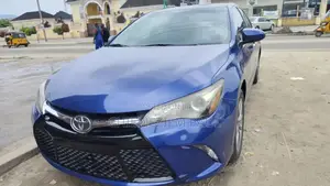 Toyota Camry SE 4dr Sedan (2.5L 4cyl 6A) 2016 Blue