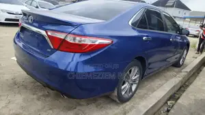 Toyota Camry SE 4dr Sedan (2.5L 4cyl 6A) 2016 Blue