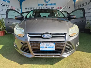 Ford Focus 2012 Gray