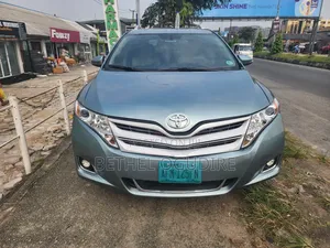 Toyota Venza AWD 2011 Green