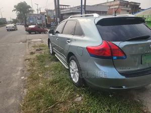 Toyota Venza AWD 2011 Green