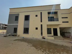 3bdrm Block of Flats in Life Camp for sale