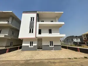 5bdrm Duplex in Mabushi for sale