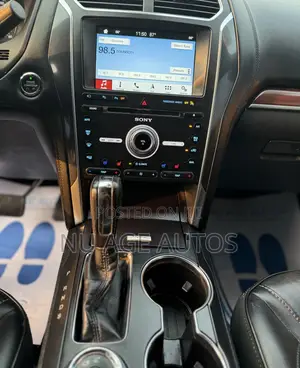 Ford Explorer Platinum AWD 2018 Black