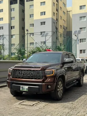 Toyota Tundra 2016 Brown