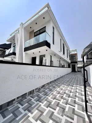 4bdrm Duplex in Orchid Estate, Ikota for sale
