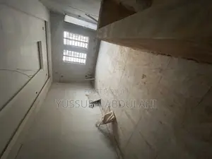 2bdrm Apartment in Yaba Alagomeji for rent