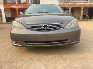 Toyota Camry 2004 Gray