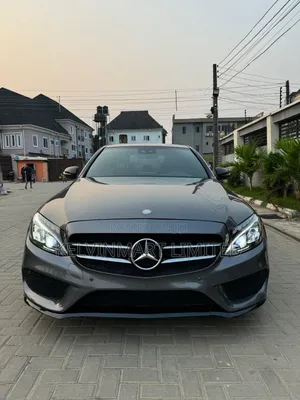 Mercedes-Benz C300 Luxury 4matic Sedan AWD (2.0L 4cyl 7A) 2017 Gray
