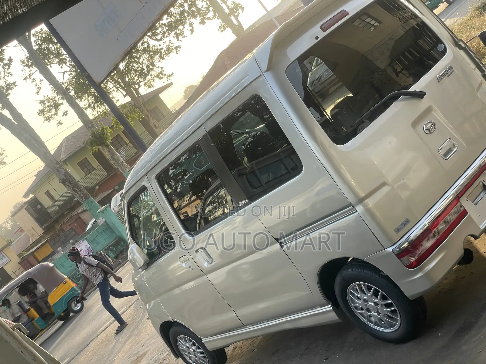 Daihatsu Hijet 2013 Silver