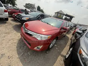Toyota Camry XLE V6 4dr Sedan (3.5L 6cyl 6A) 2012 Red