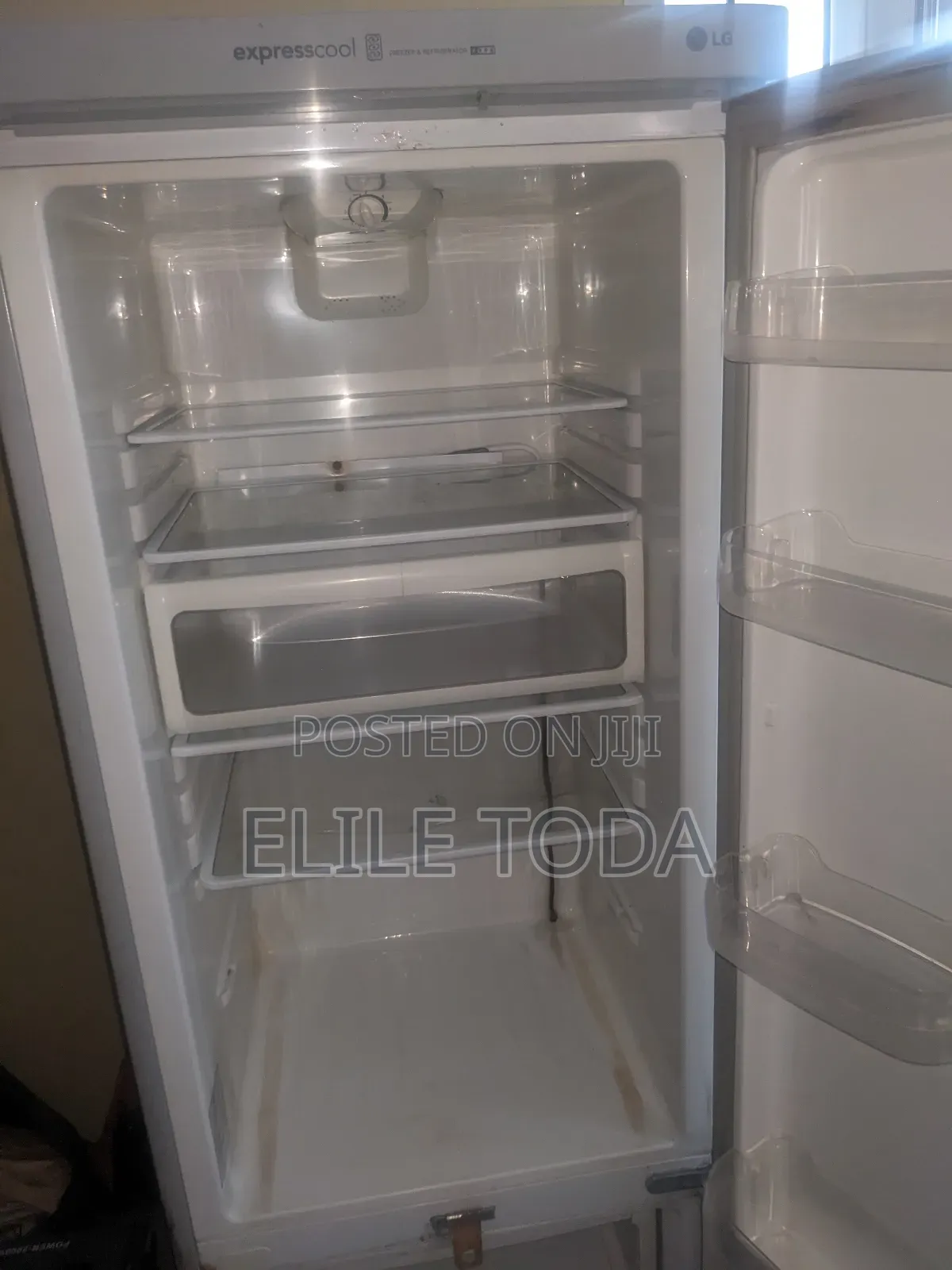 Refrigerator