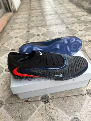 Nike Phantom 6