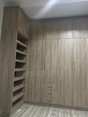 Luxury Built-in Wardrobe With Shoe Rack, Drawers Full Storage System