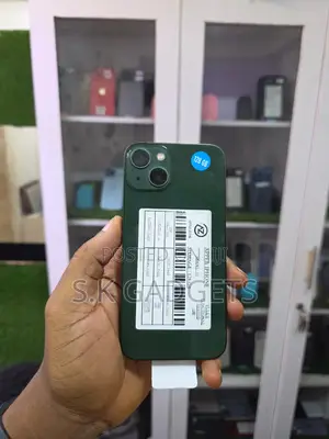 Apple iPhone 13 128 GB Green