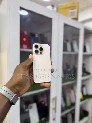 Apple iPhone 16 Pro 128 GB Gold