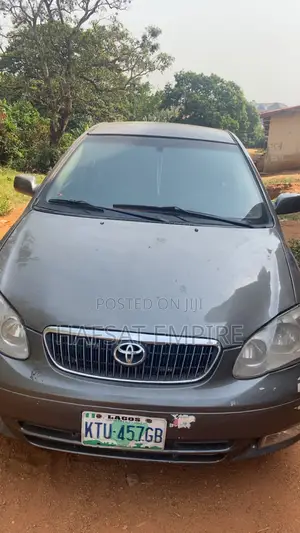 Toyota Corolla 2005 Gray