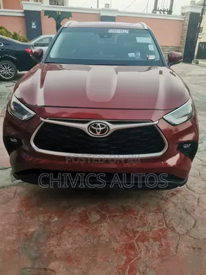Toyota Highlander 2022 Red