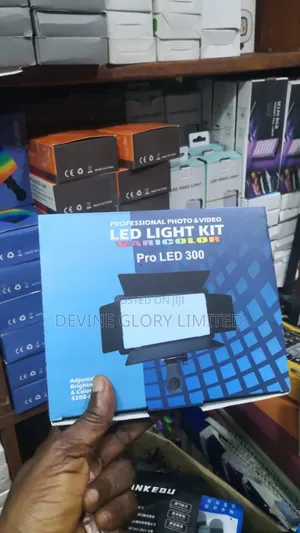 Varicolor Pro Led 300 RGB Video Light – Rechargeable Studio Light