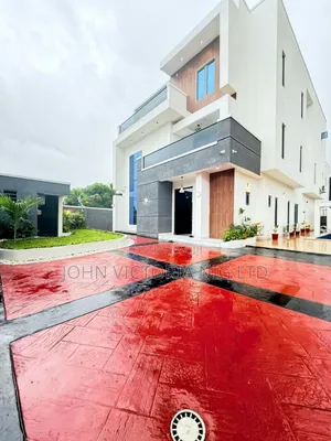 Furnished 6bdrm Duplex in Gowon Estate, Alimosho for sale