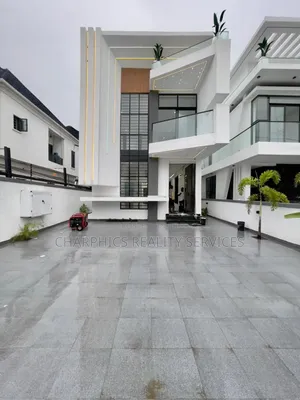 5bdrm Duplex in Chevron for sale