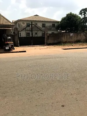 3bdrm Block of Flats in Benin City for sale