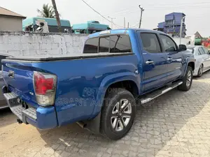 Toyota Tacoma Limited 2017 Blue