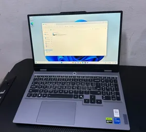 Laptop Lenovo LOQ 15IRH8 12GB Intel Core I5 SSD 512GB