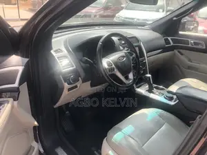Ford Explorer 2013 Brown