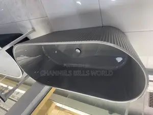 Maat Black Bathtub