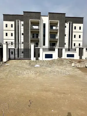 3bdrm Block of Flats in Jabi By Dakibiyu for sale
